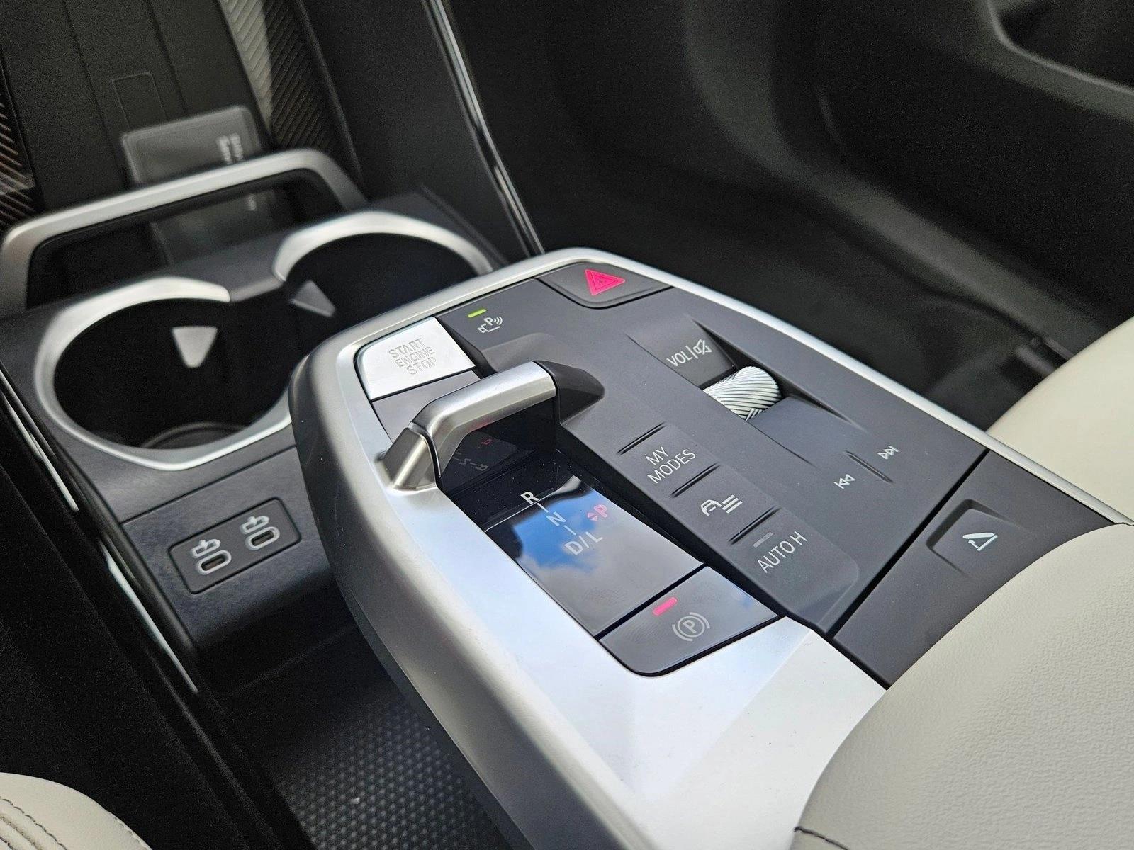 2026 BMW X1 28i - Photo 15