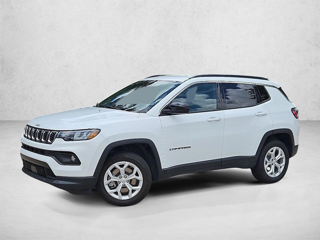 Used 2024 Jeep Compass Latitude SUV