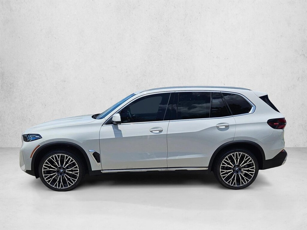 New 2026 BMW X5 sDrive40i SUV