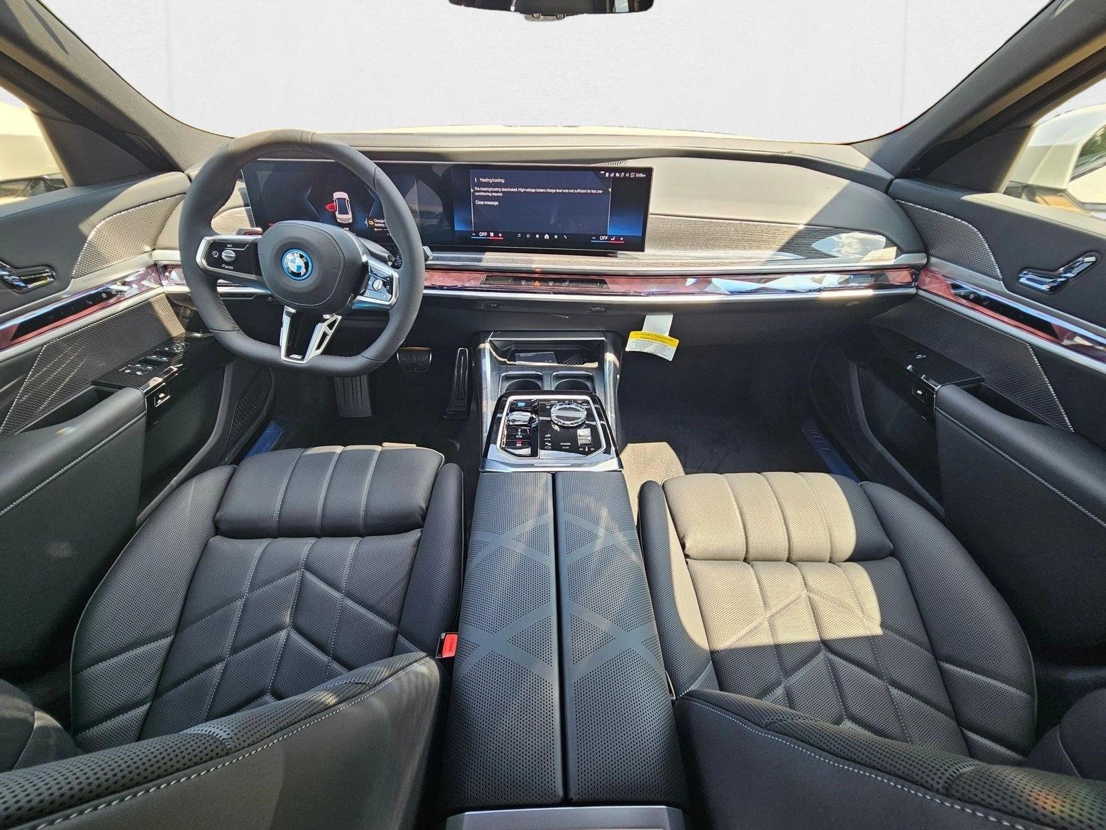2026 BMW i7 50 - Photo 20