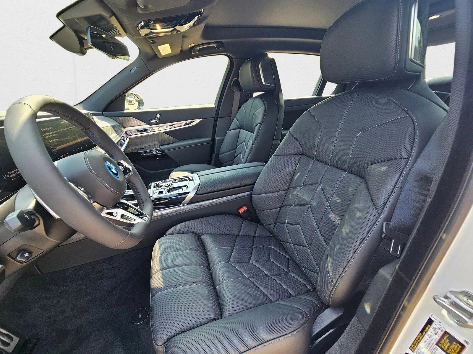 2026 BMW i7 50 - Photo 10
