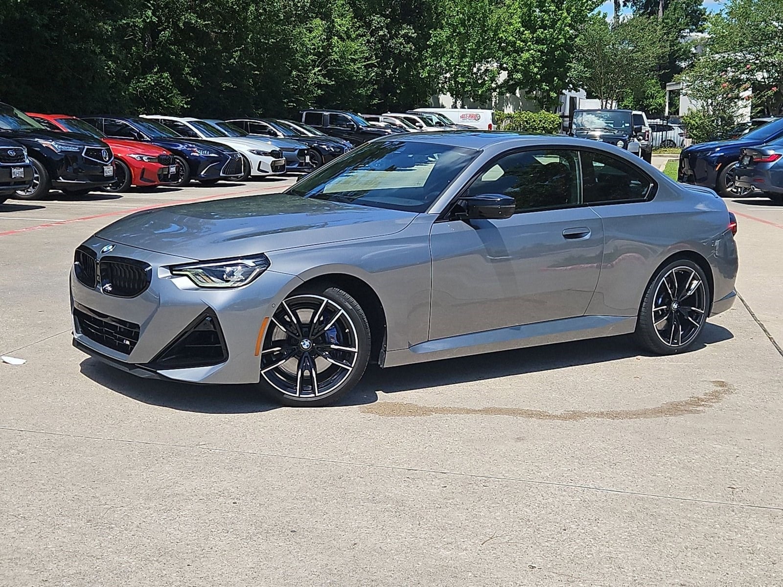 2025 BMW 2 Series M240i Coupe's photo