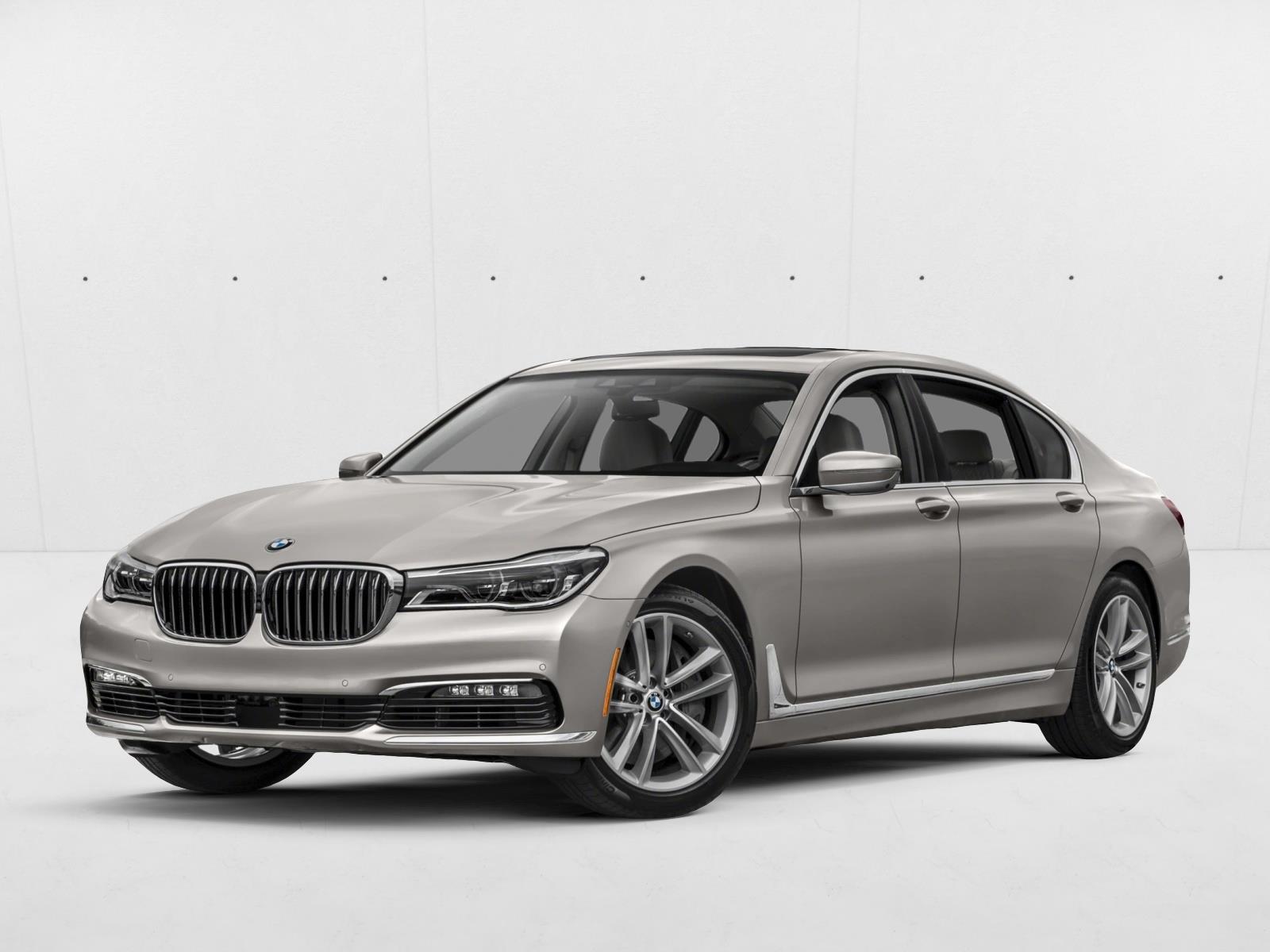 2016 BMW 7 Series 750i's photo