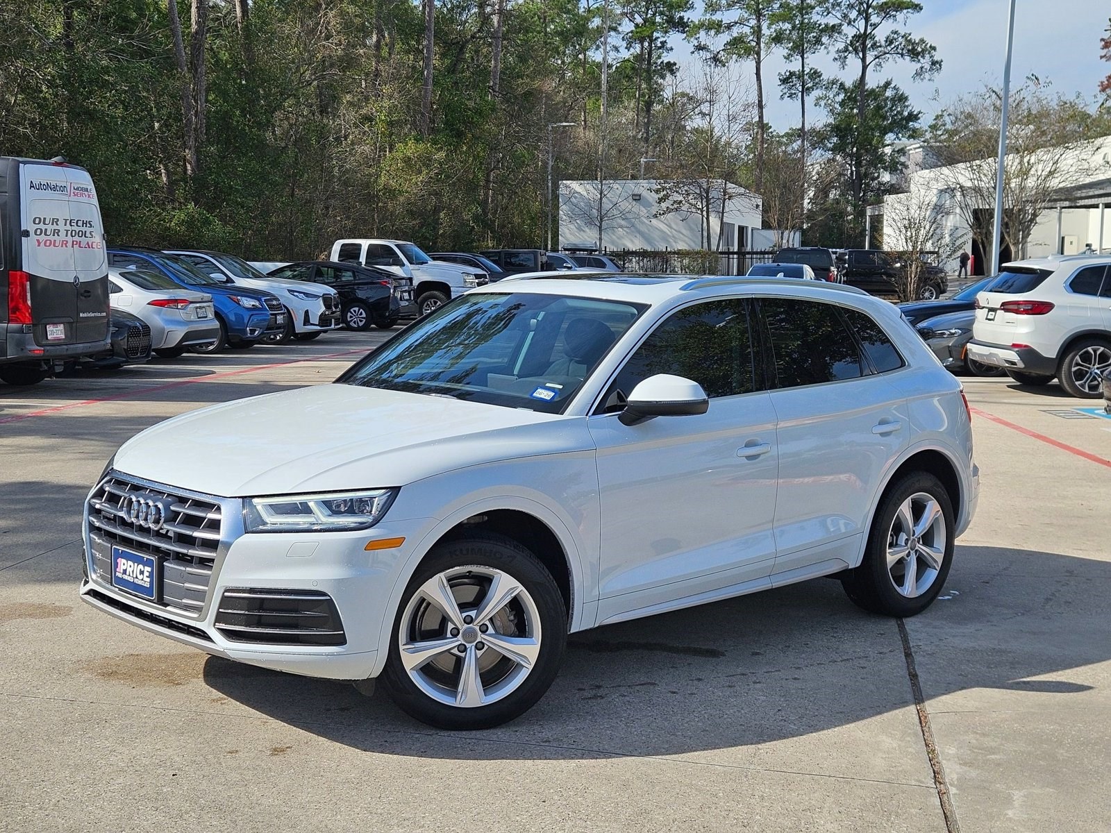 2020 Audi Q5 Premium Plus's photo