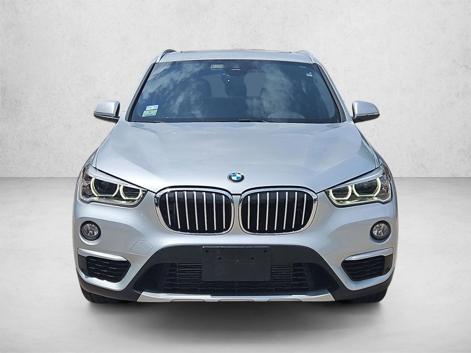 Used 2019 BMW X1 28i with VIN WBXHT3C51K3H36682 for sale in The Woodlands, TX