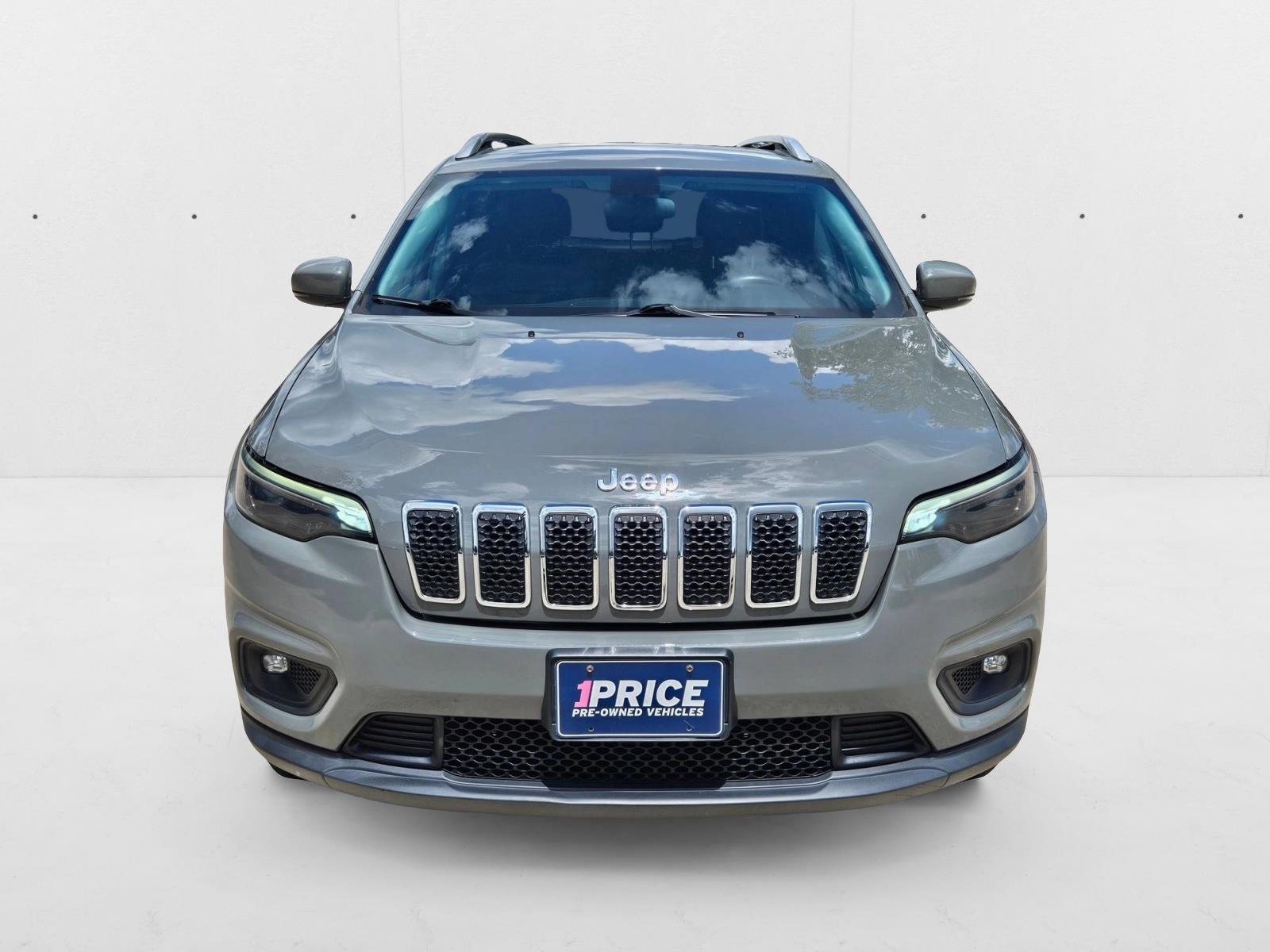Used 2019 Jeep Cherokee Latitude Plus with VIN 1C4PJMLB2KD429717 for sale in The Woodlands, TX