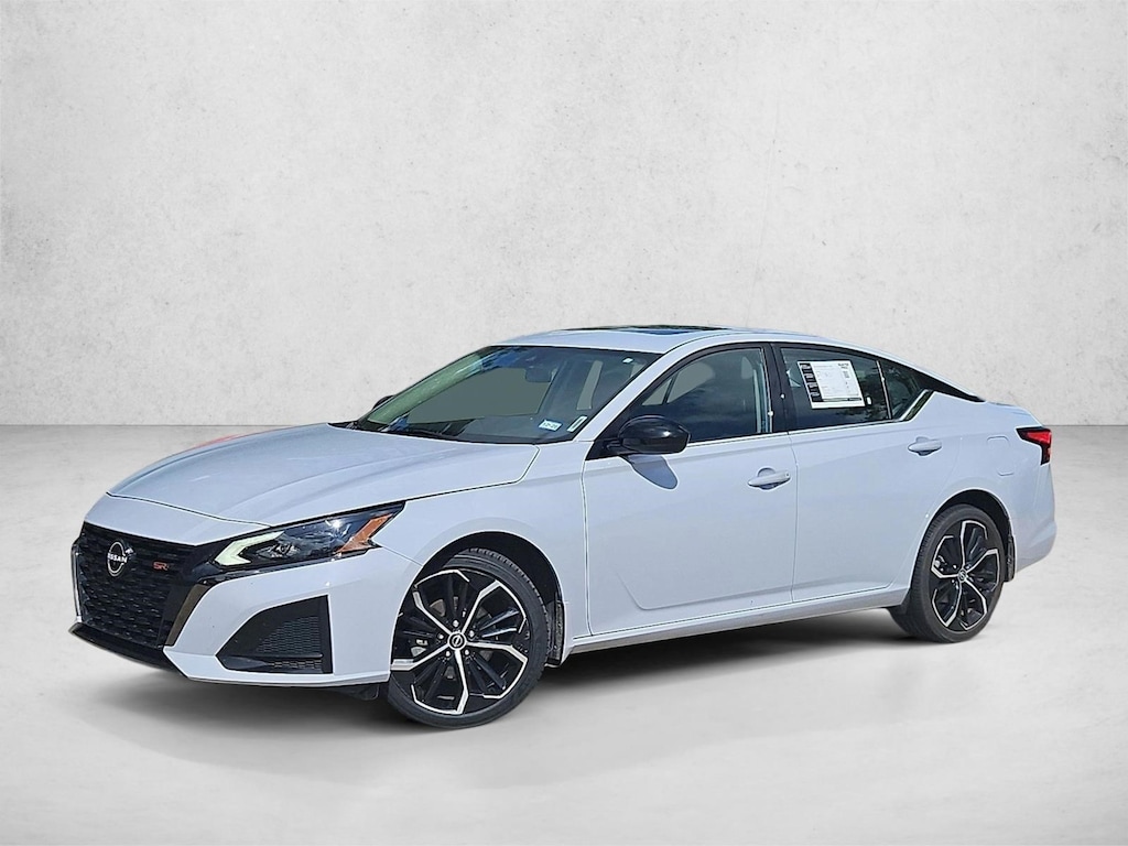Used 2023 Nissan Altima 2.5 SR Sedan