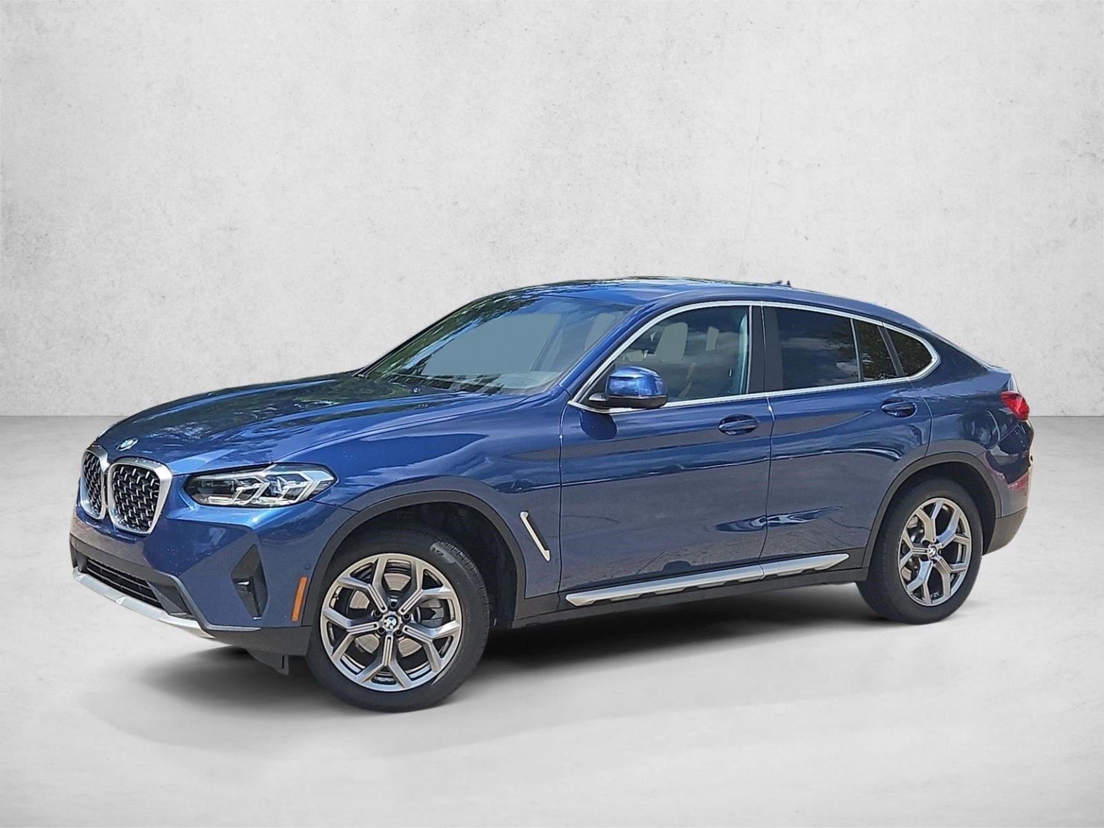 2025 BMW X4 xDrive30i's photo