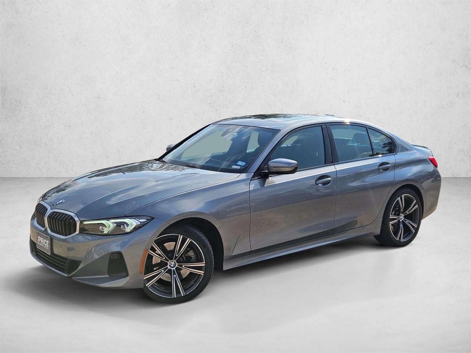 2023 BMW 3 Series 330i's photo