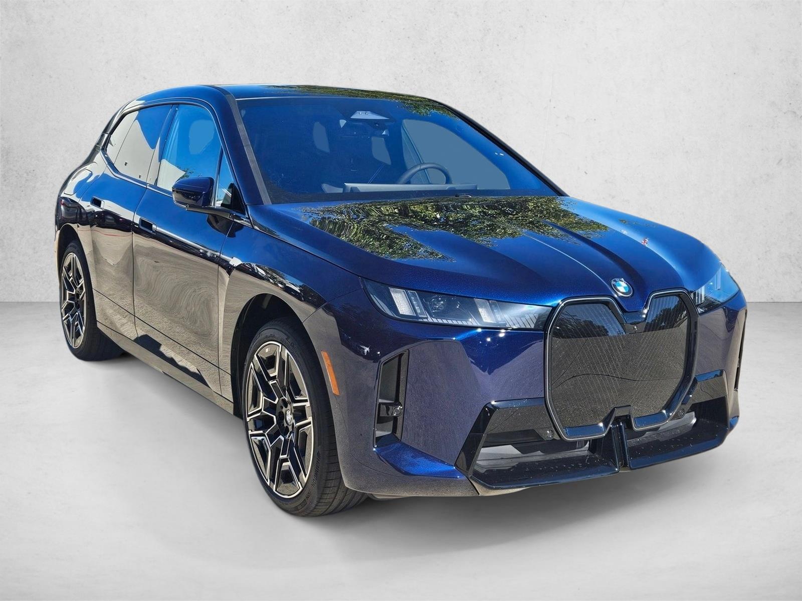 2026 BMW iX 60 - Photo 3