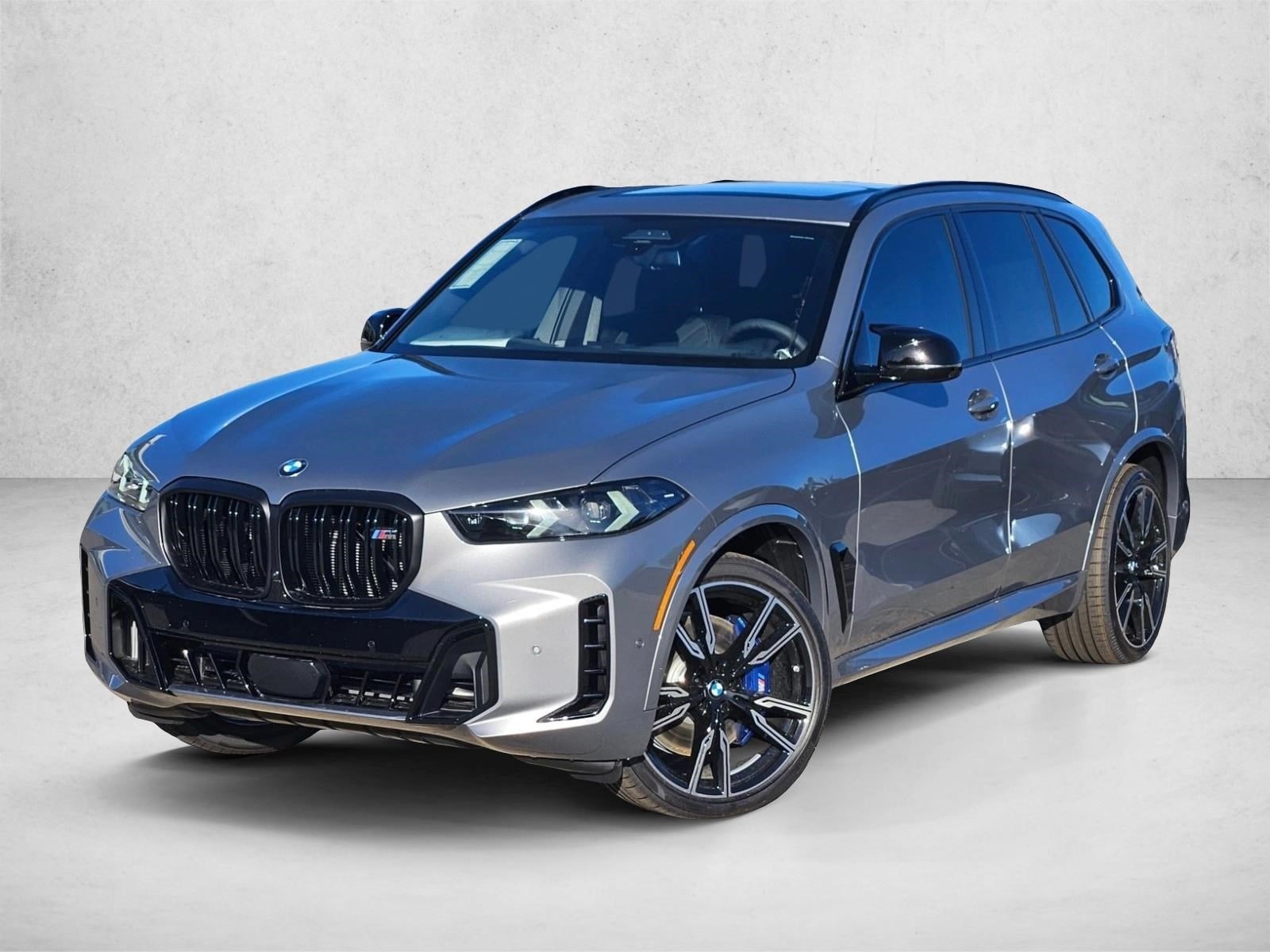 2026 BMW X5 M60i's photo