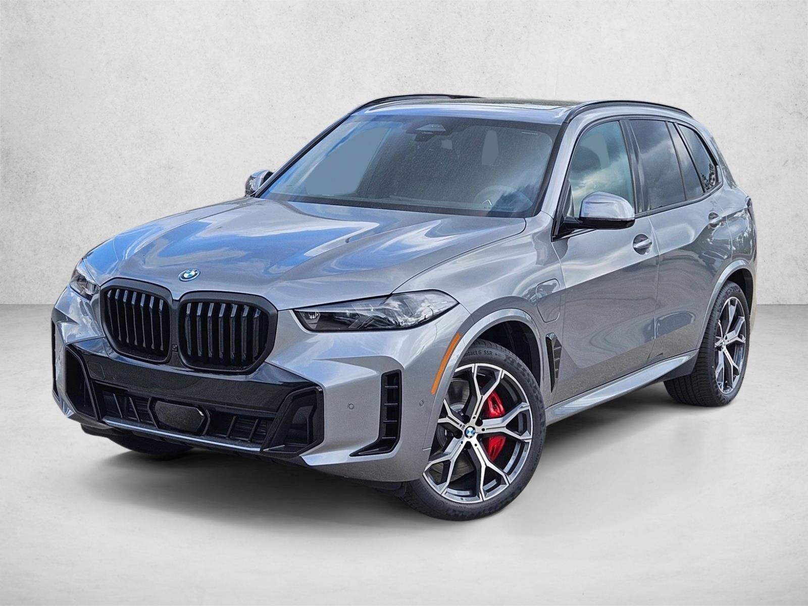 2026 BMW X5 50e's photo