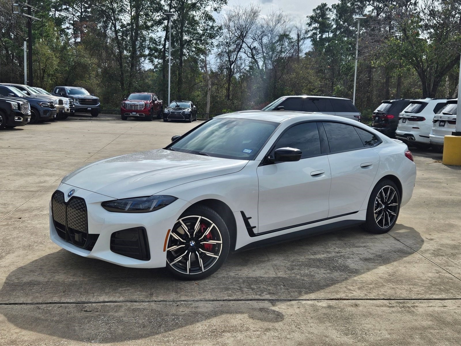 2025 BMW i4 40's photo