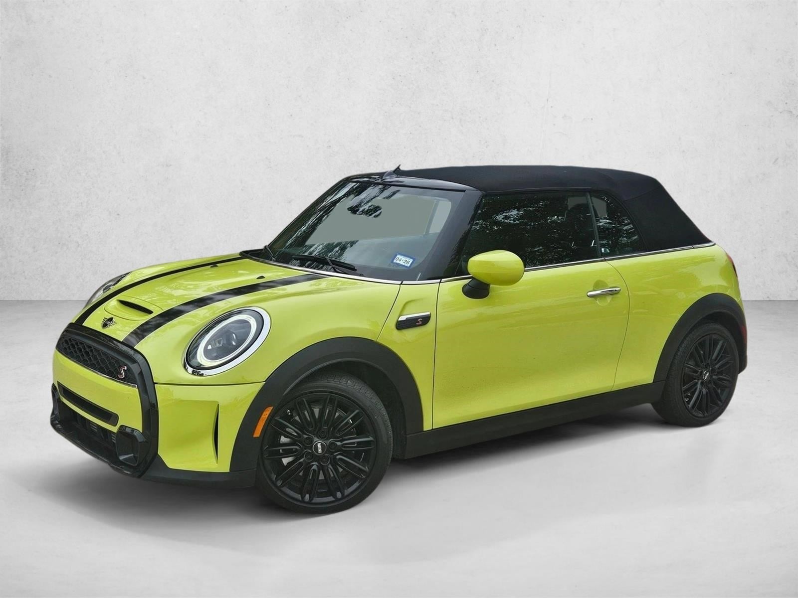 2022 MINI Convertible S's photo