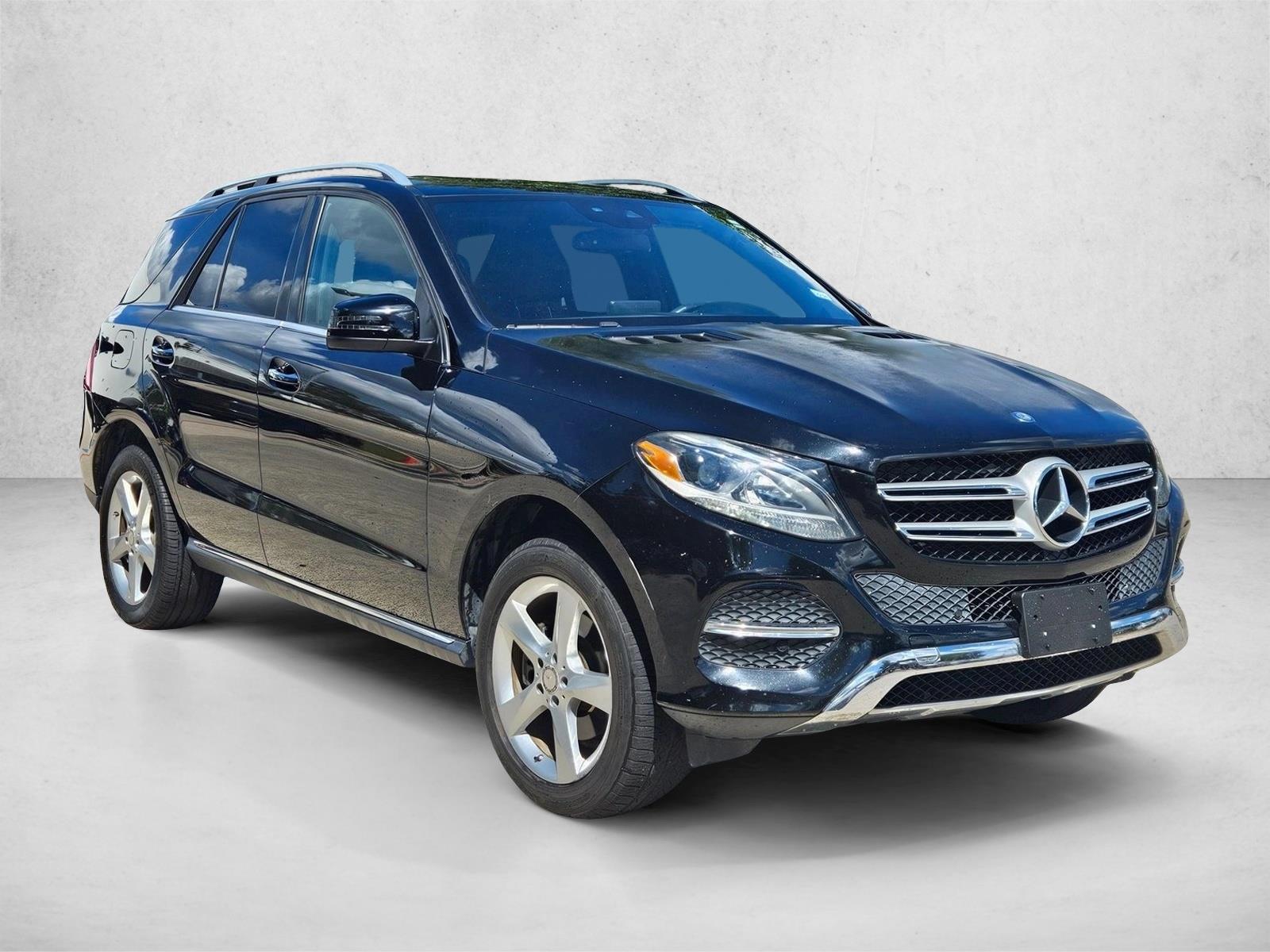 2016 Mercedes Benz GLE 350 4MATIC photo 3