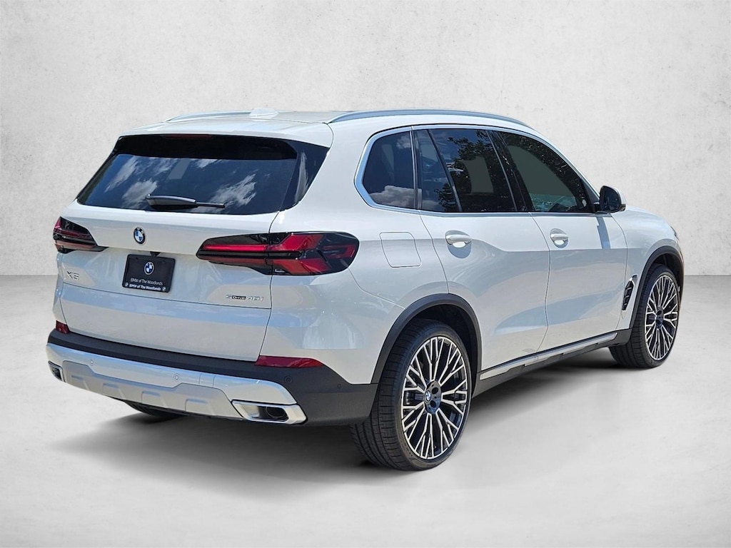 New 2026 BMW X5 sDrive40i SUV
