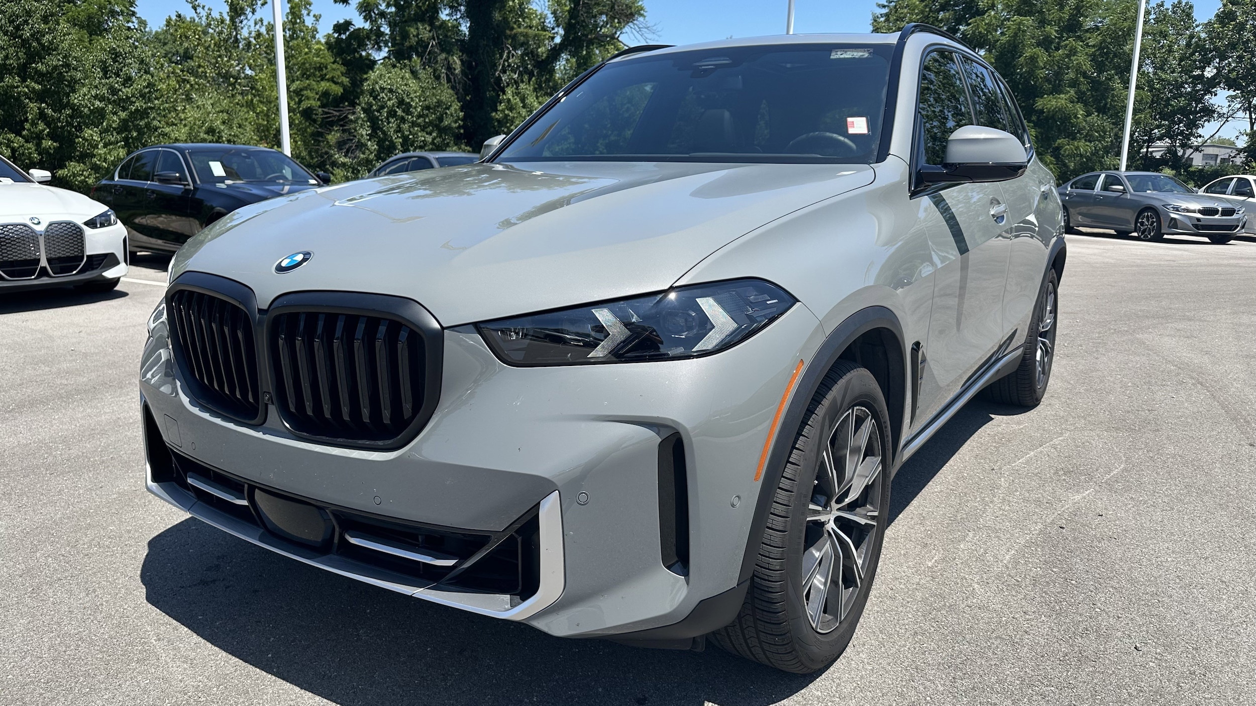 Used 2025 BMW X5 40i with VIN 5UX23EU07S9X87999 for sale in Kansas City