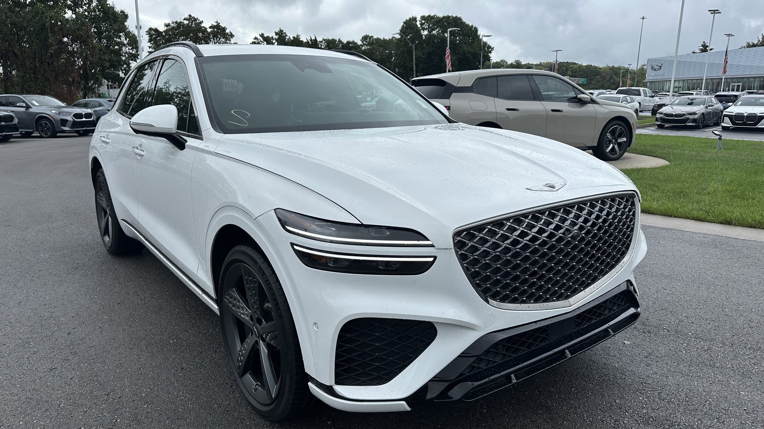 2023 Genesis GV70 Sport Prestige 2.5T photo 2