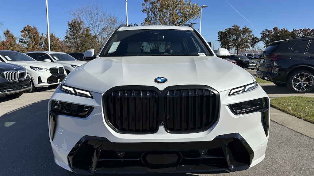 New 2026 BMW X7 xDrive40i SUV