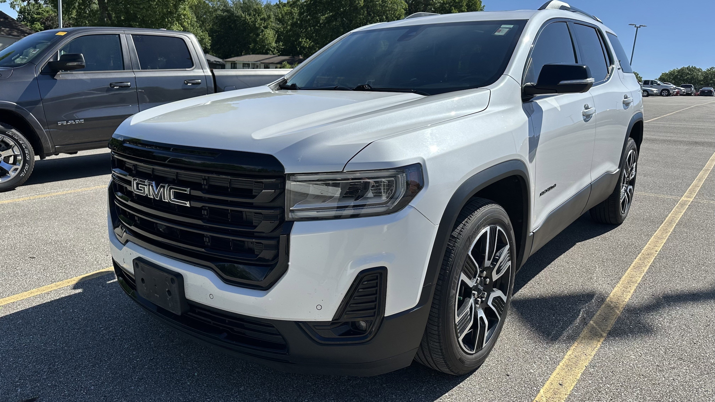 2021 GMC Acadia SLT AWD photo 4