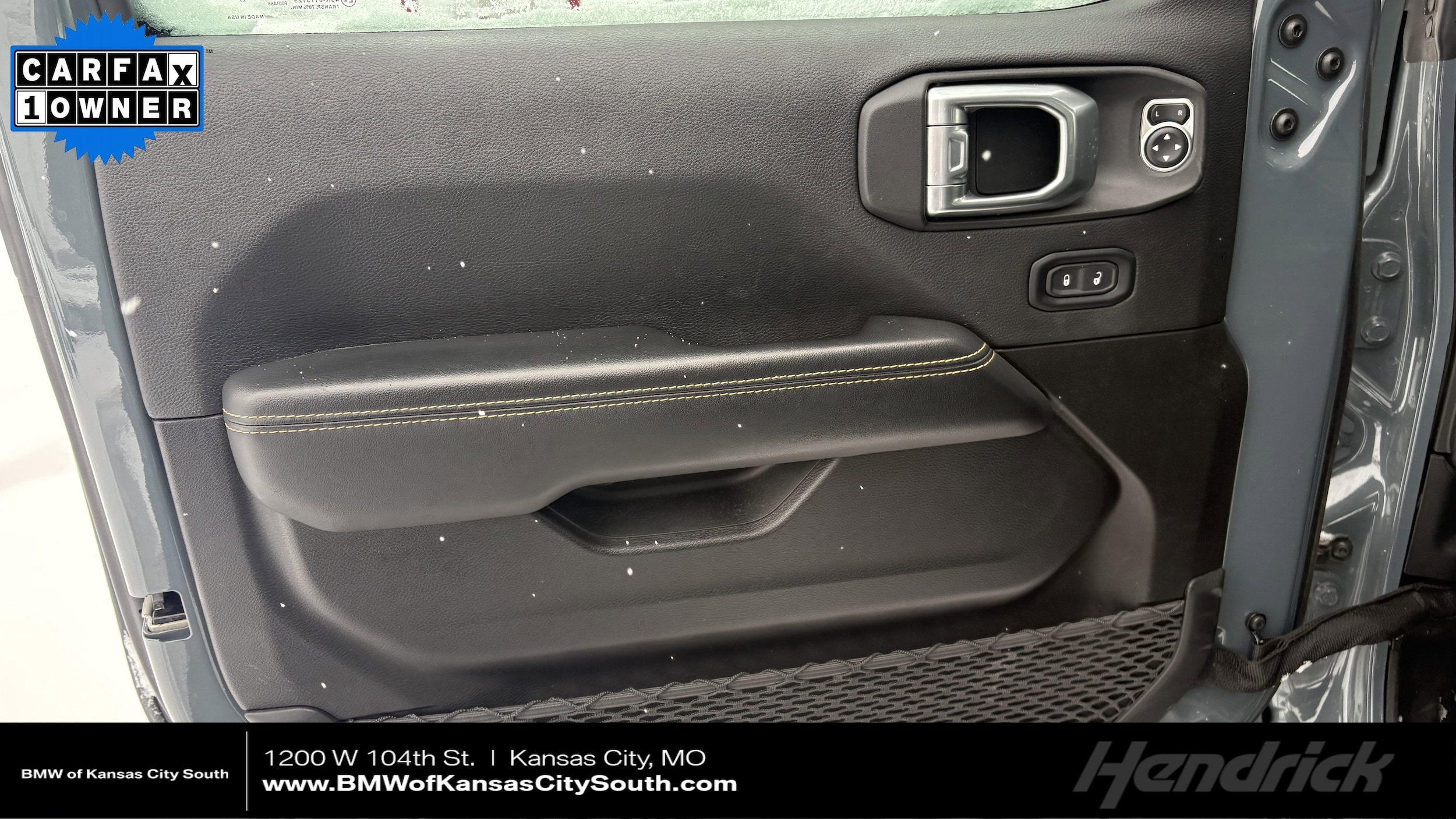 2024 Jeep Wrangler 4-Door Sahara's photo