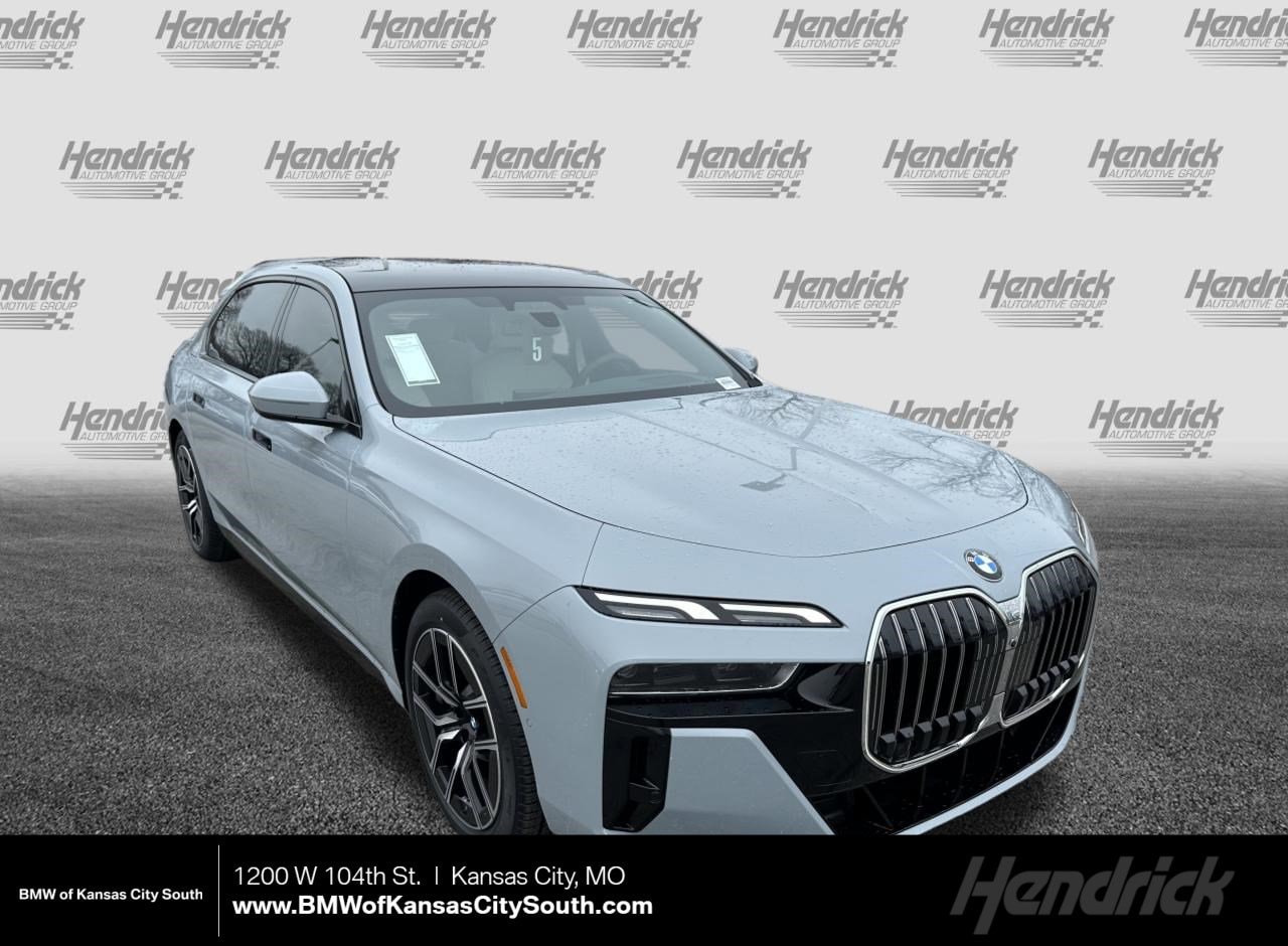 2026 BMW 7 Series 740i xDrive Sedan's photo
