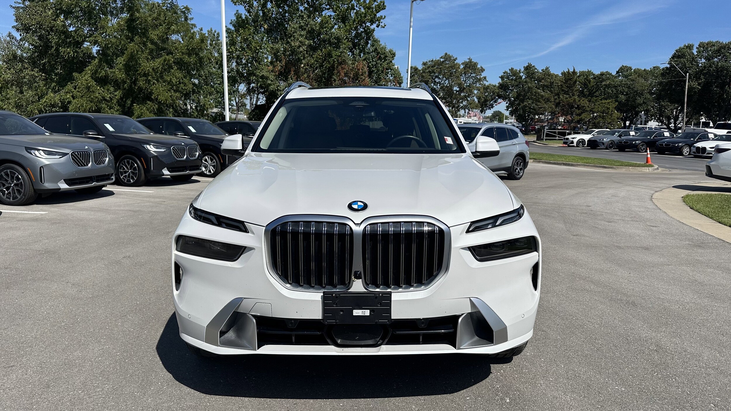 2023 Bmw X7 xDrive40i photo 3