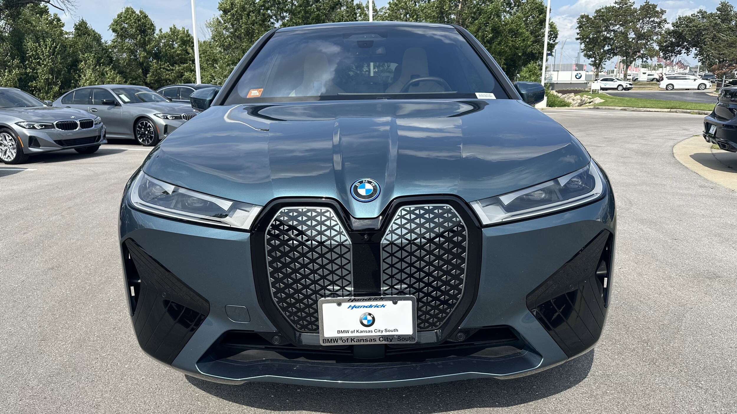 2025 Bmw iX iX xDrive50 photo 2