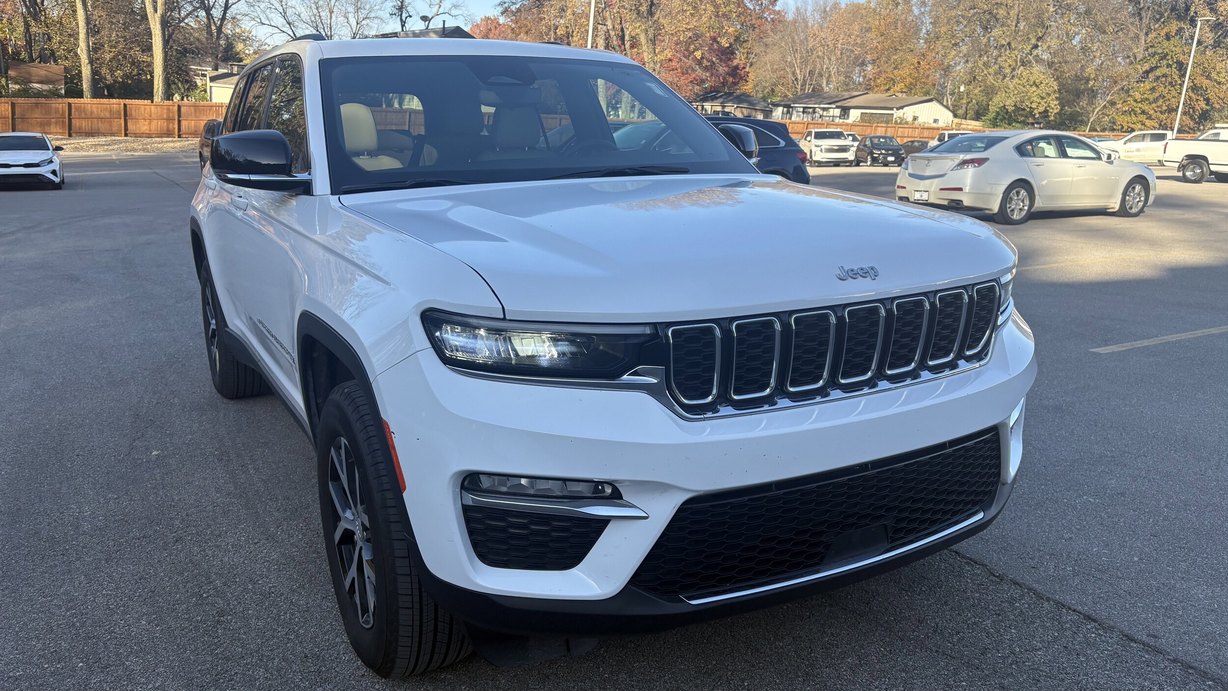 2024 Jeep Grand Cherokee Limited photo 2