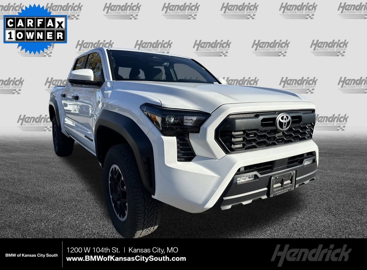 2024 Toyota Tacoma TRD Off Road's photo
