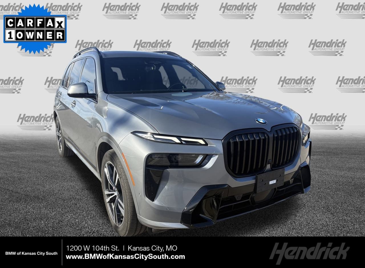 2024 BMW X7 40i's photo
