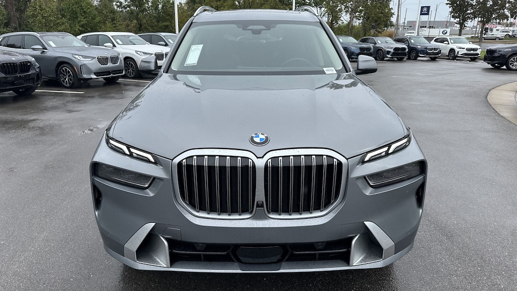 New 2026 BMW X7 xDrive40i SUV