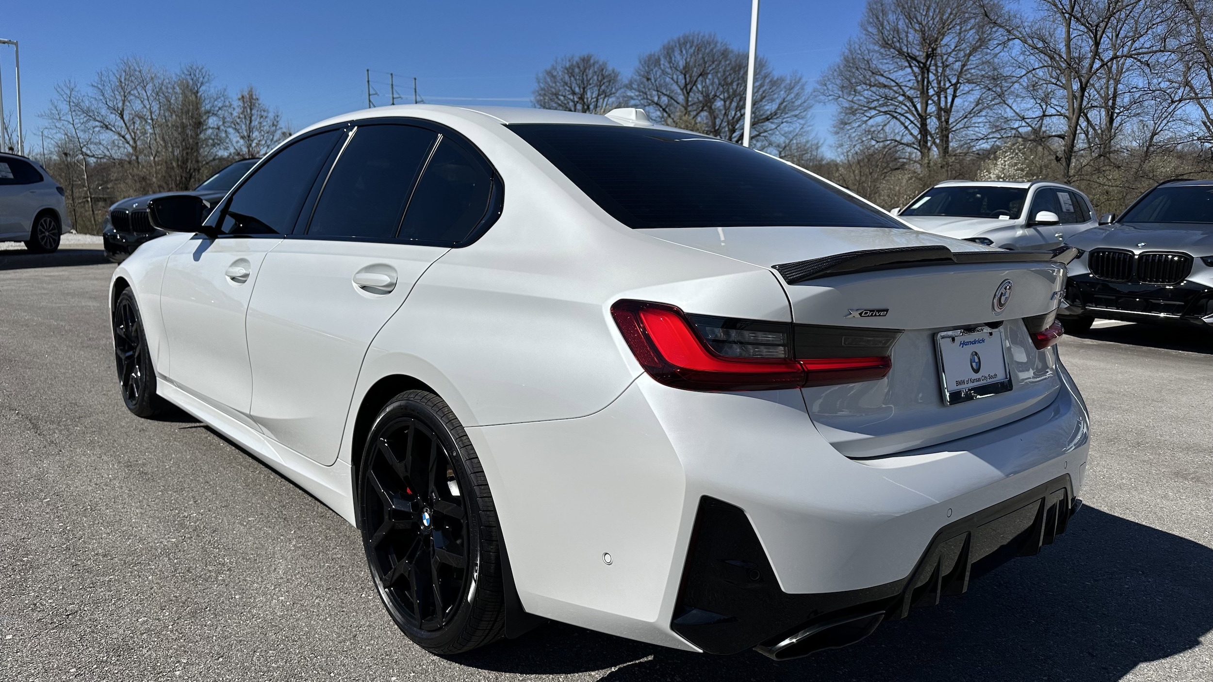 2025 BMW 3 Series M340i xDrive photo 3