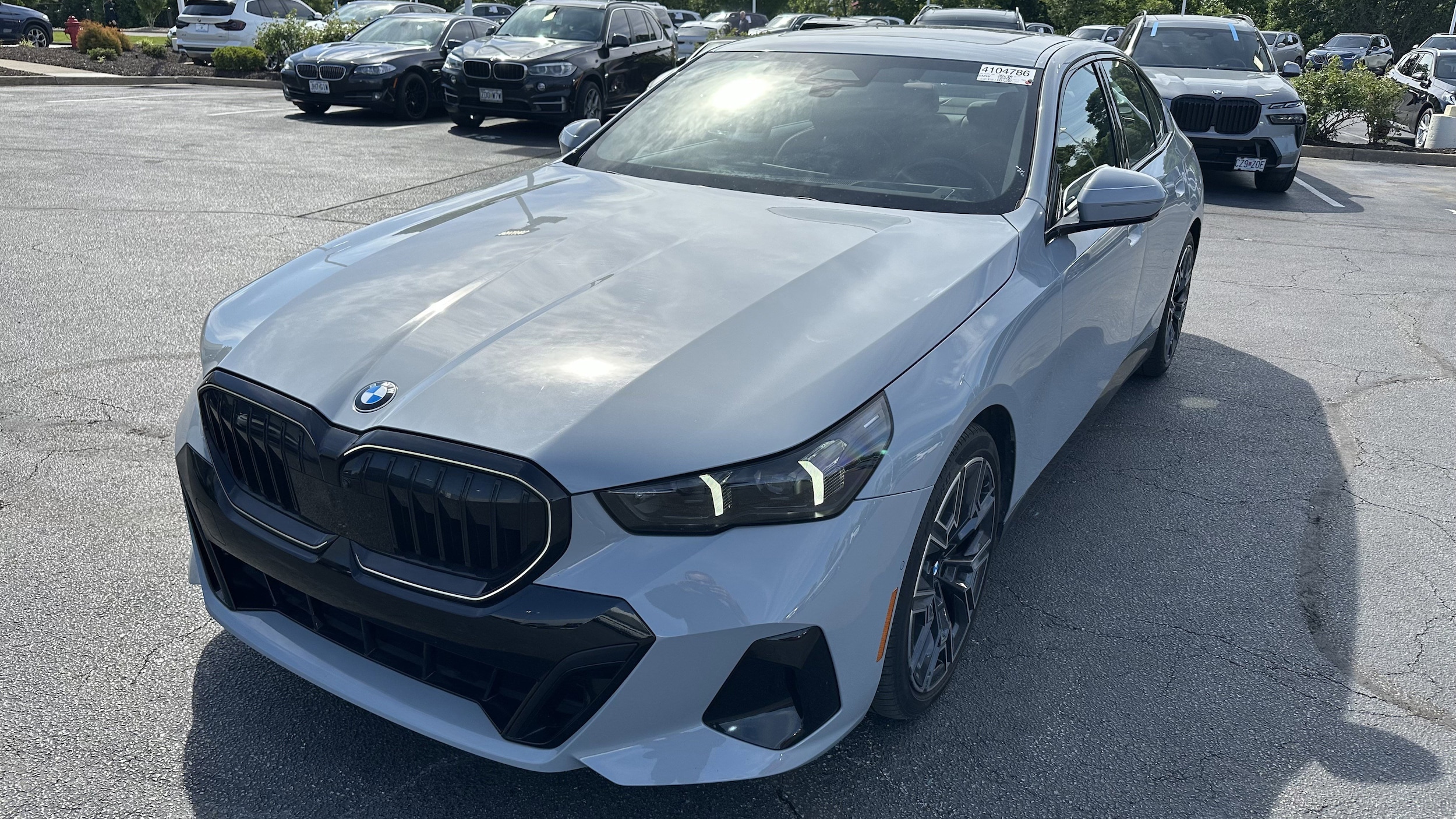 2024 BMW 5 Series 530i xDrive photo 4