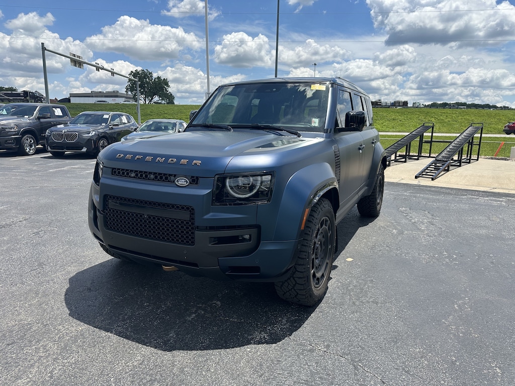 Used 2026 Land Rover Defender OCTA SUV