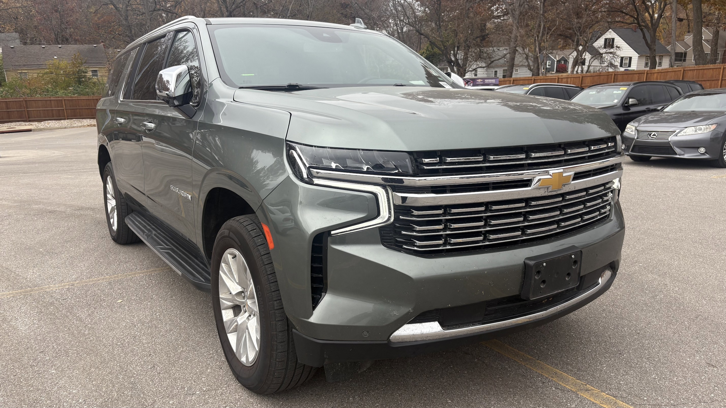 Used 2024 Chevrolet Suburban Premier with VIN 1GNSKFKD2RR302539 for sale in Kansas City