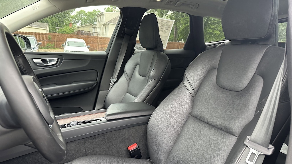 Used 2024 Volvo XC60 Plus Dark Theme SUV