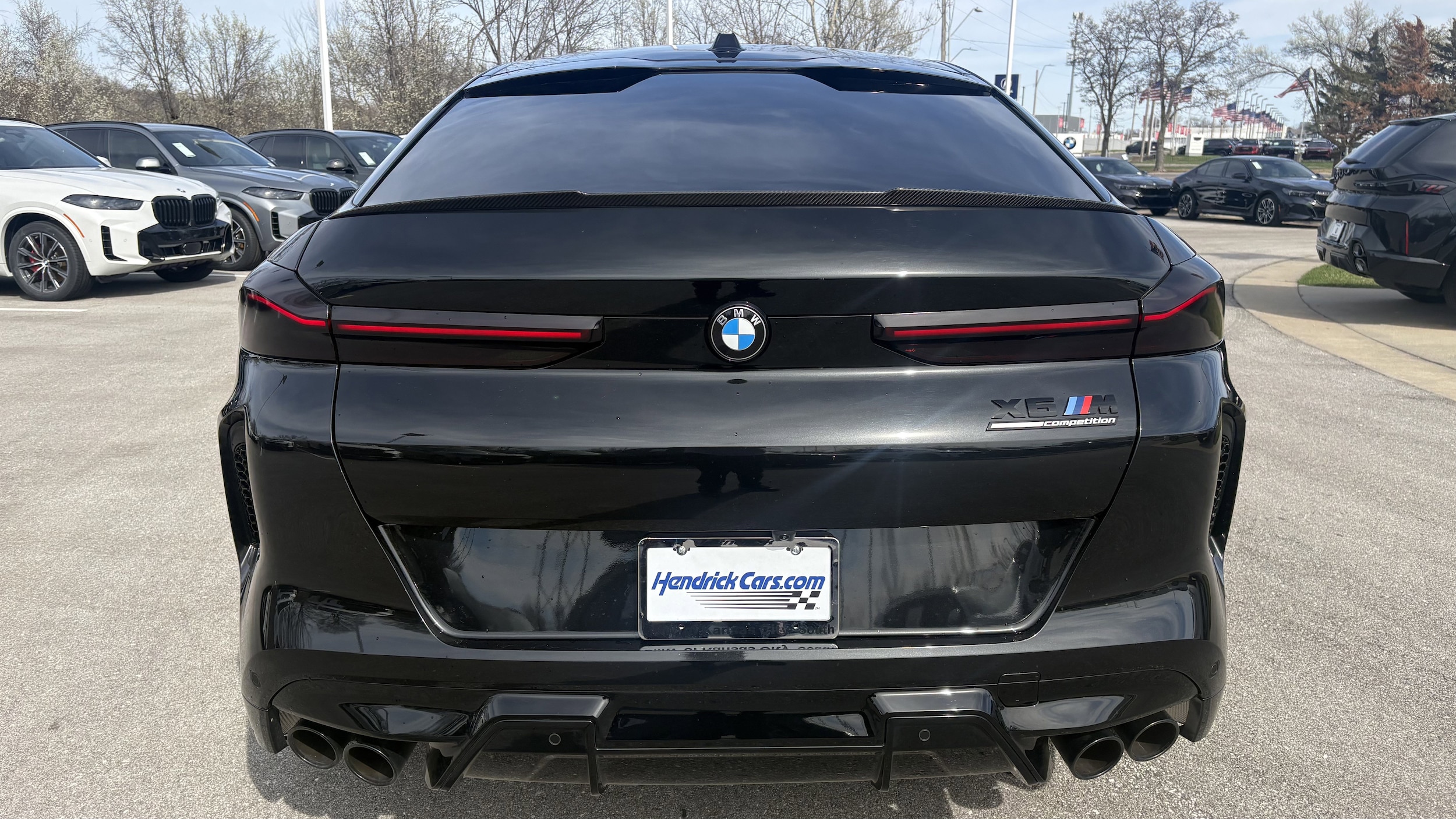 2025 BMW X6 M Competition photo 3