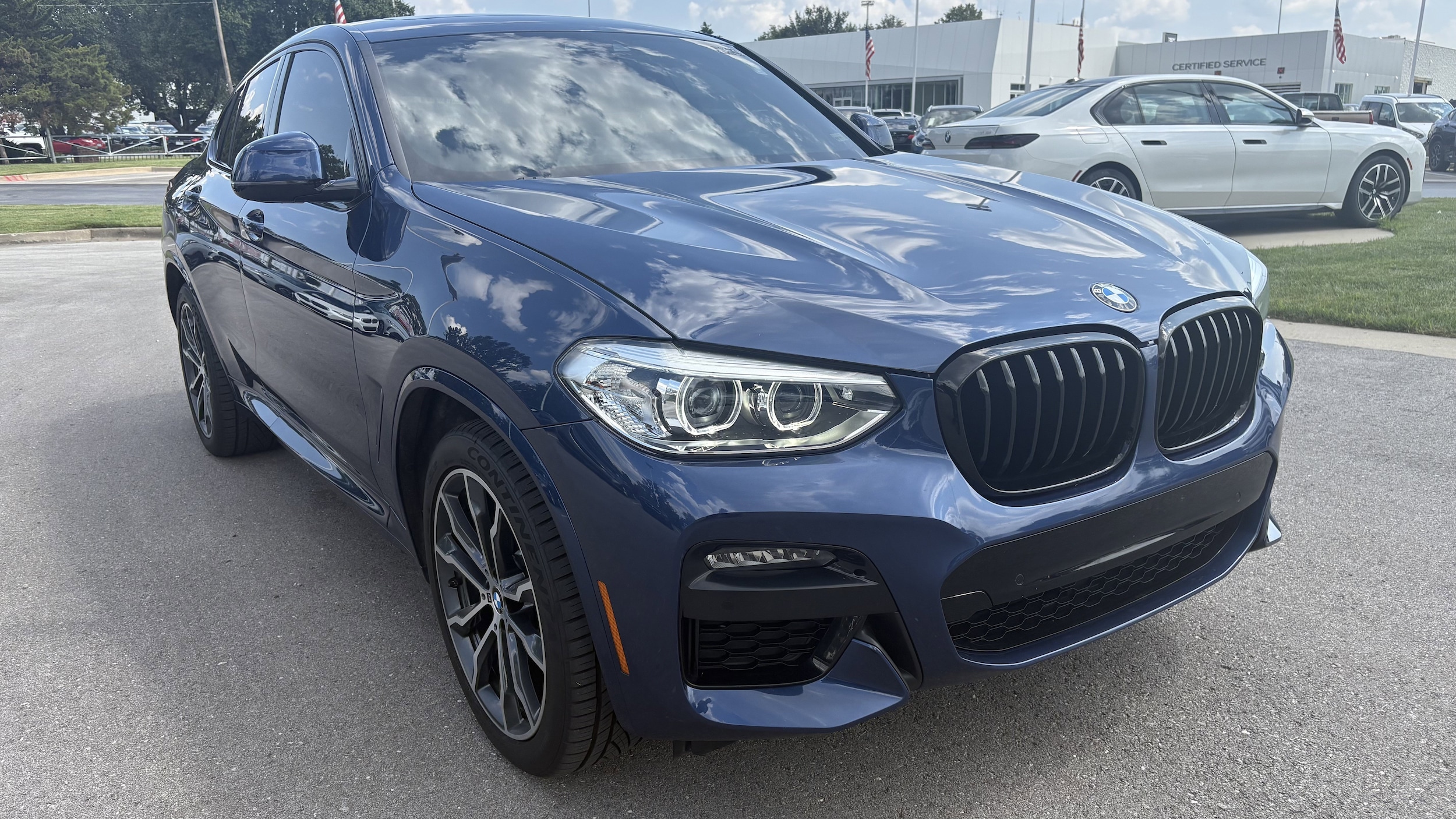 Used 2021 BMW X4 30i with VIN 5UX2V1C03M9F18408 for sale in Kansas City