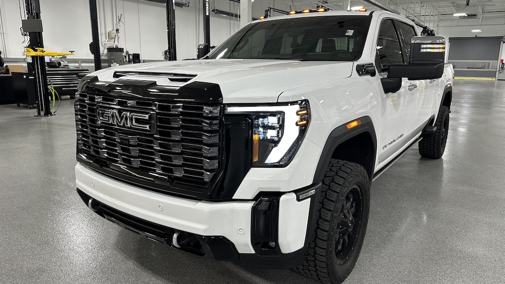 Used 2025 GMC Sierra 2500HD Denali Ultimate Pickup