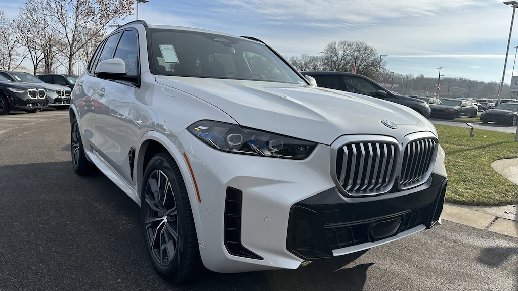 New 2026 BMW X5 xDrive50e SUV
