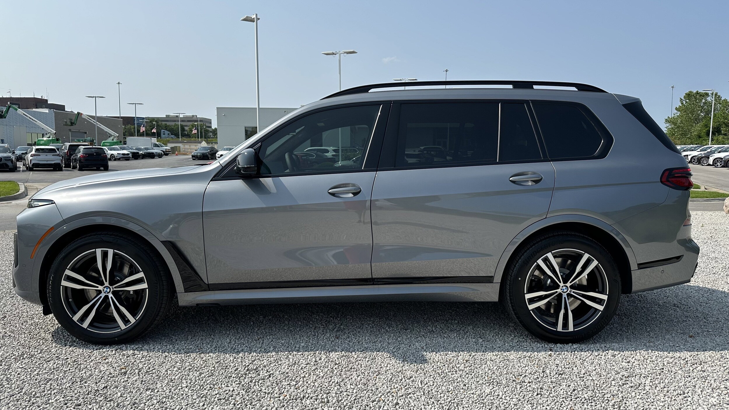 2026 BMW X7 M60i photo 5