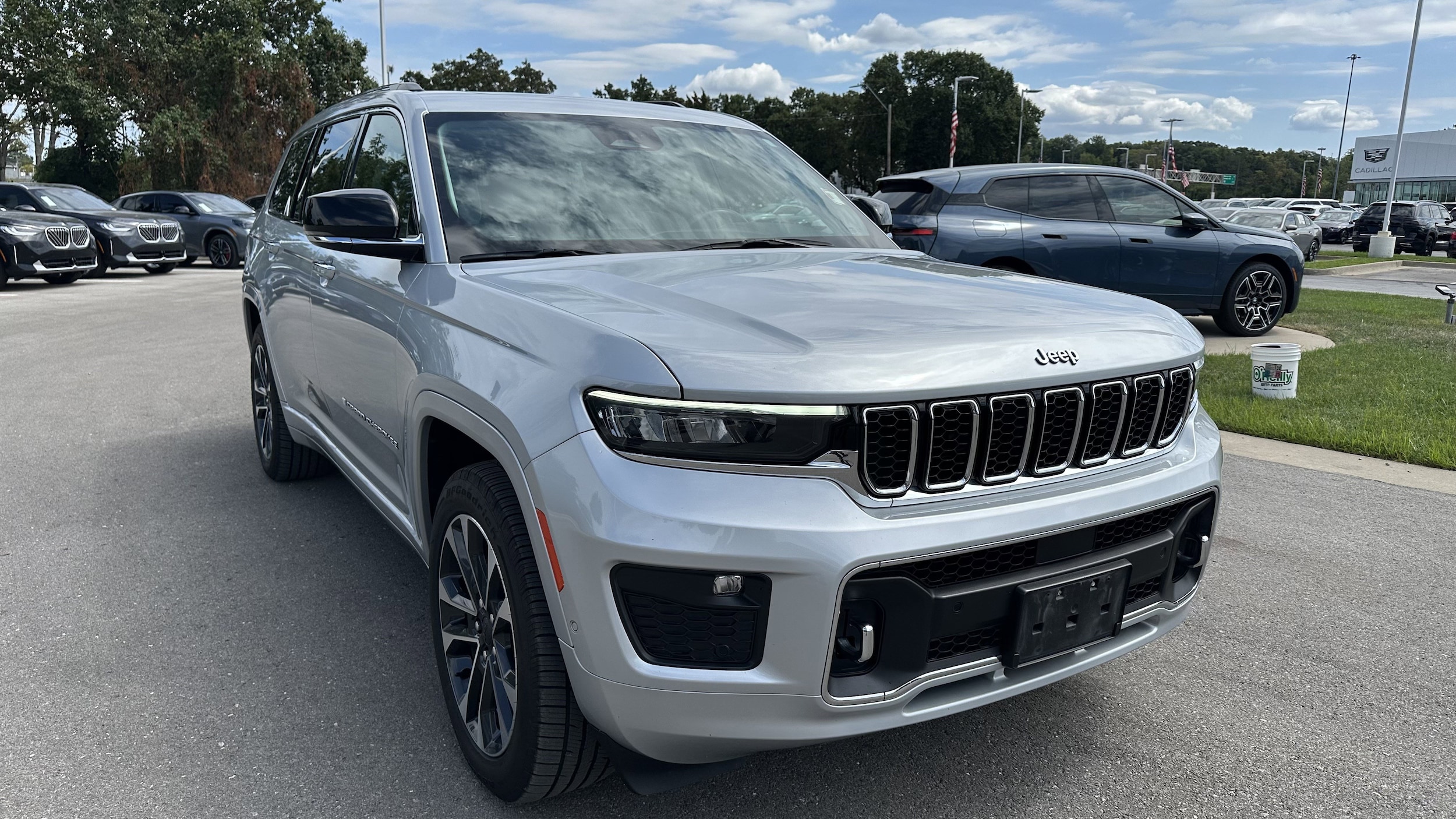 Used 2021 Jeep Grand Cherokee L Overland with VIN 1C4RJKDG4M8164141 for sale in Kansas City