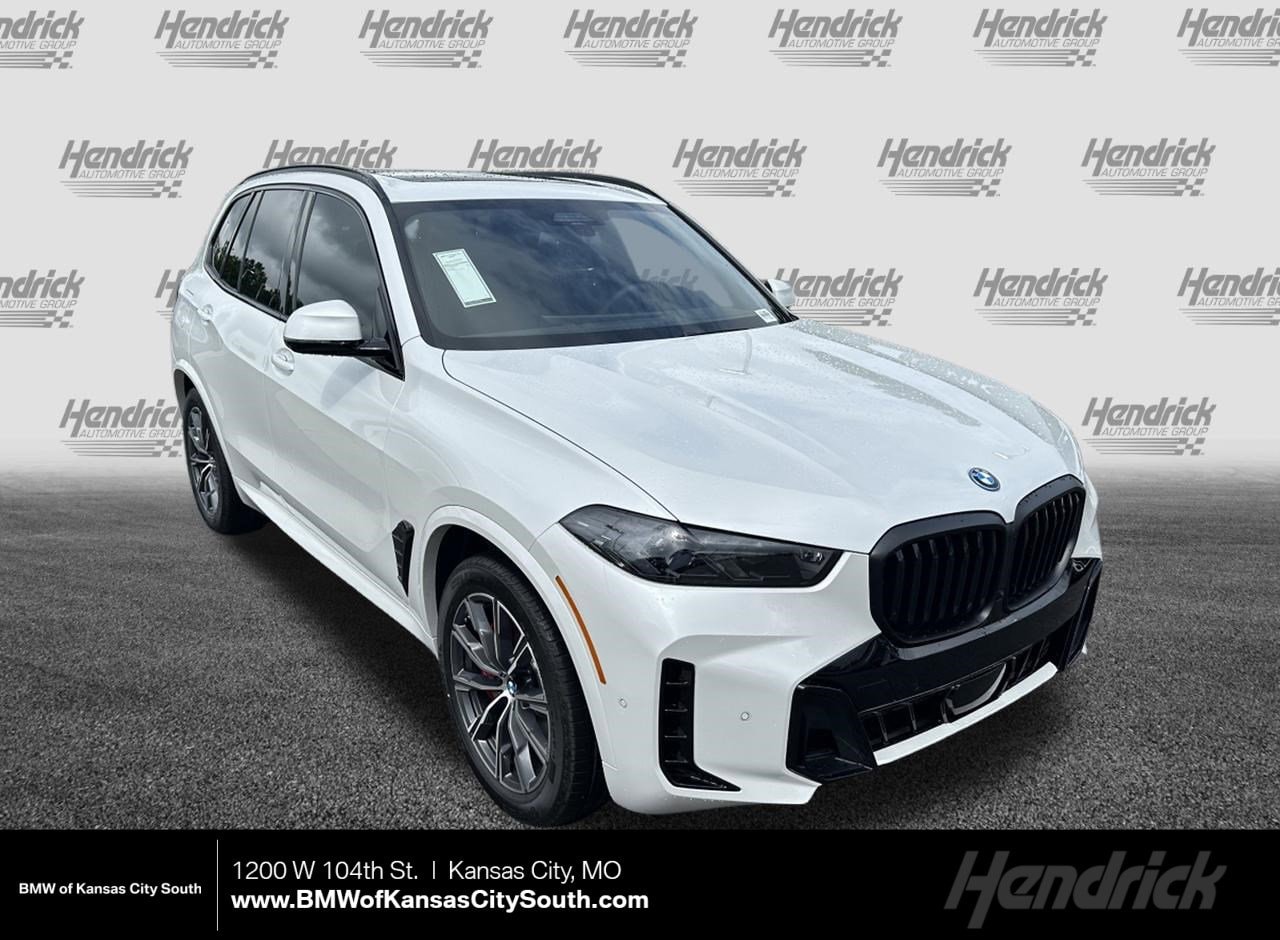 2026 BMW X5 xDrive50e's photo