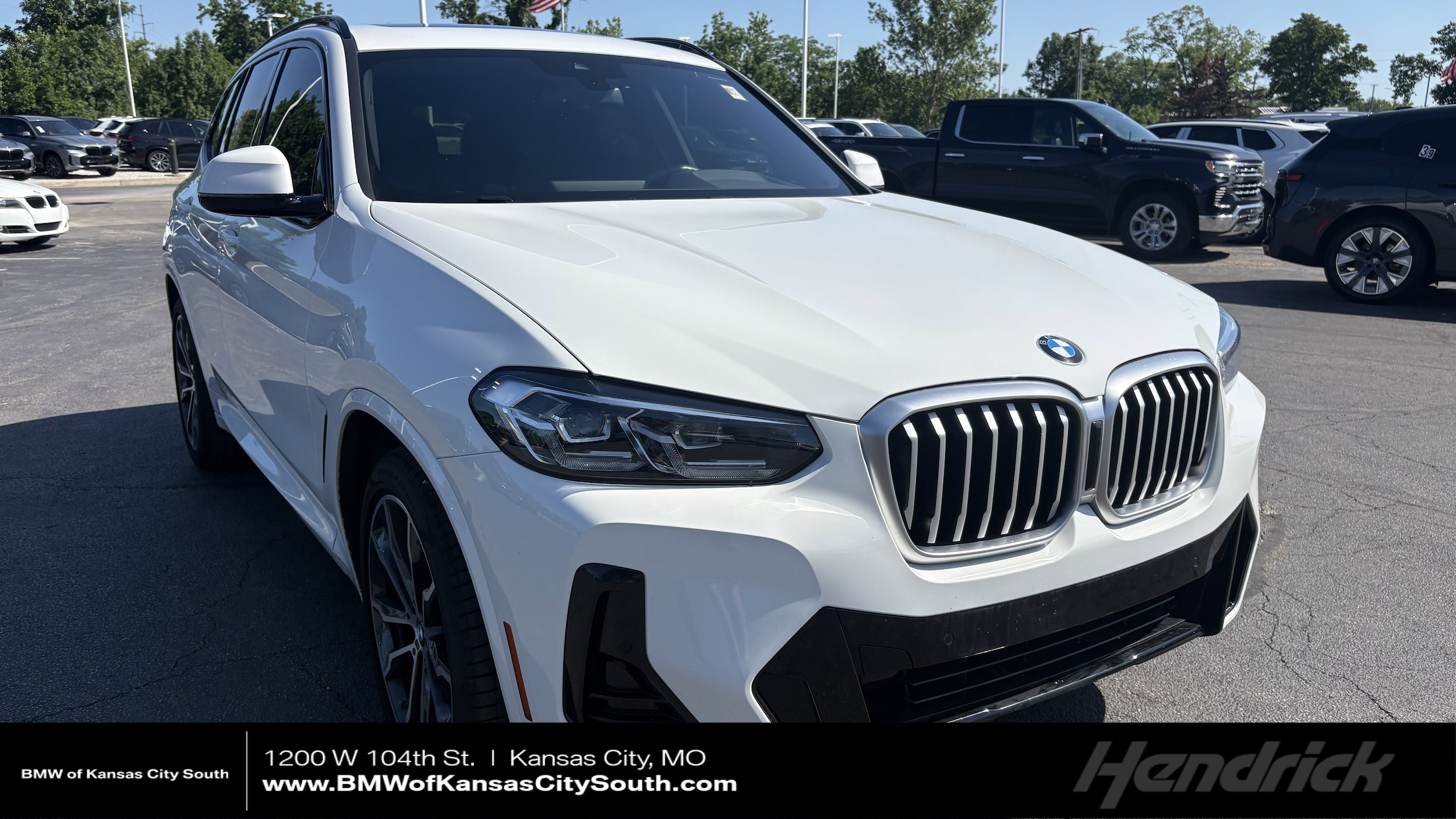 2023 BMW X3 sDrive30i's photo