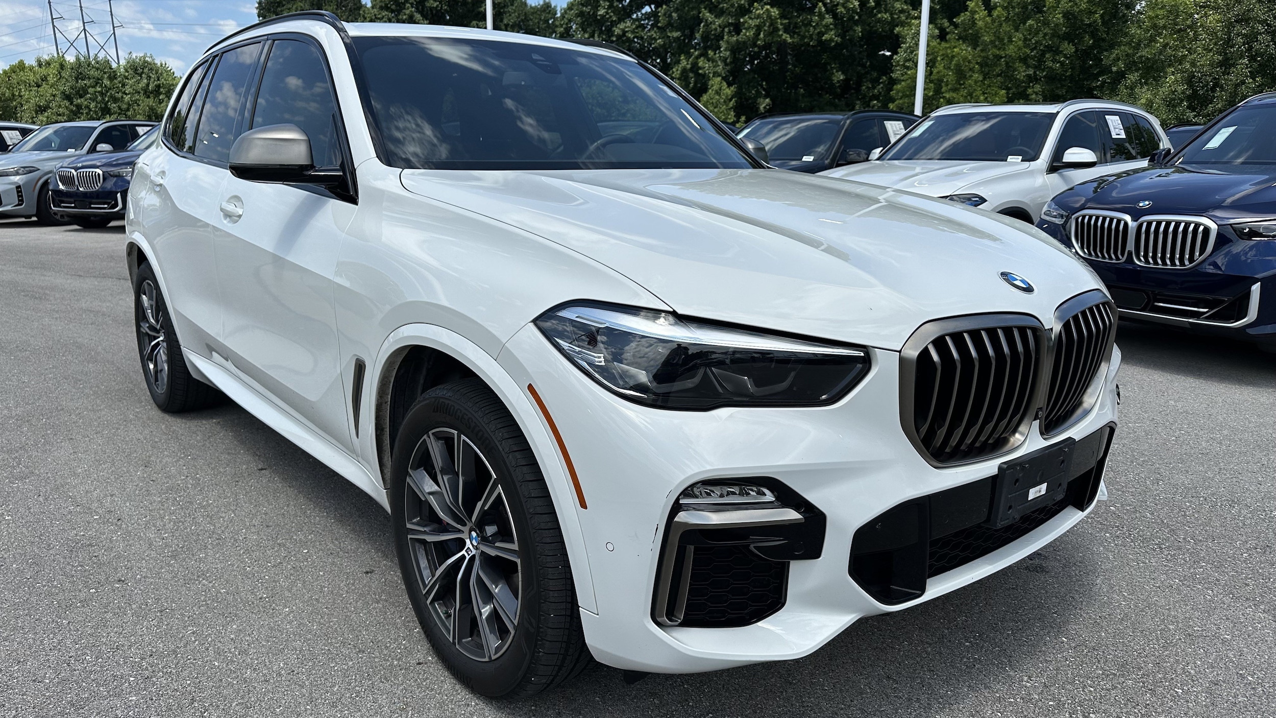 Used 2021 BMW X5 M50i with VIN 5UXJU4C03M9E41233 for sale in Kansas City