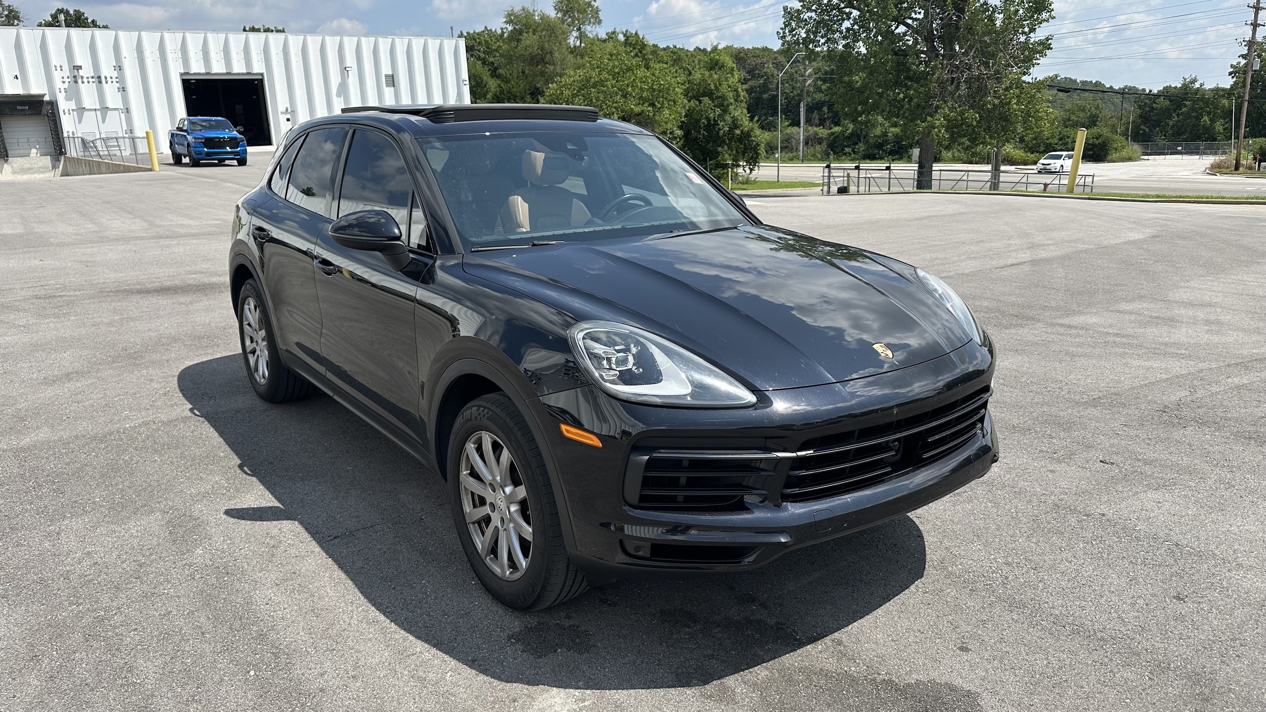 Used 2020 Porsche Cayenne Base with VIN WP1AA2AY0LDA05616 for sale in Kansas City