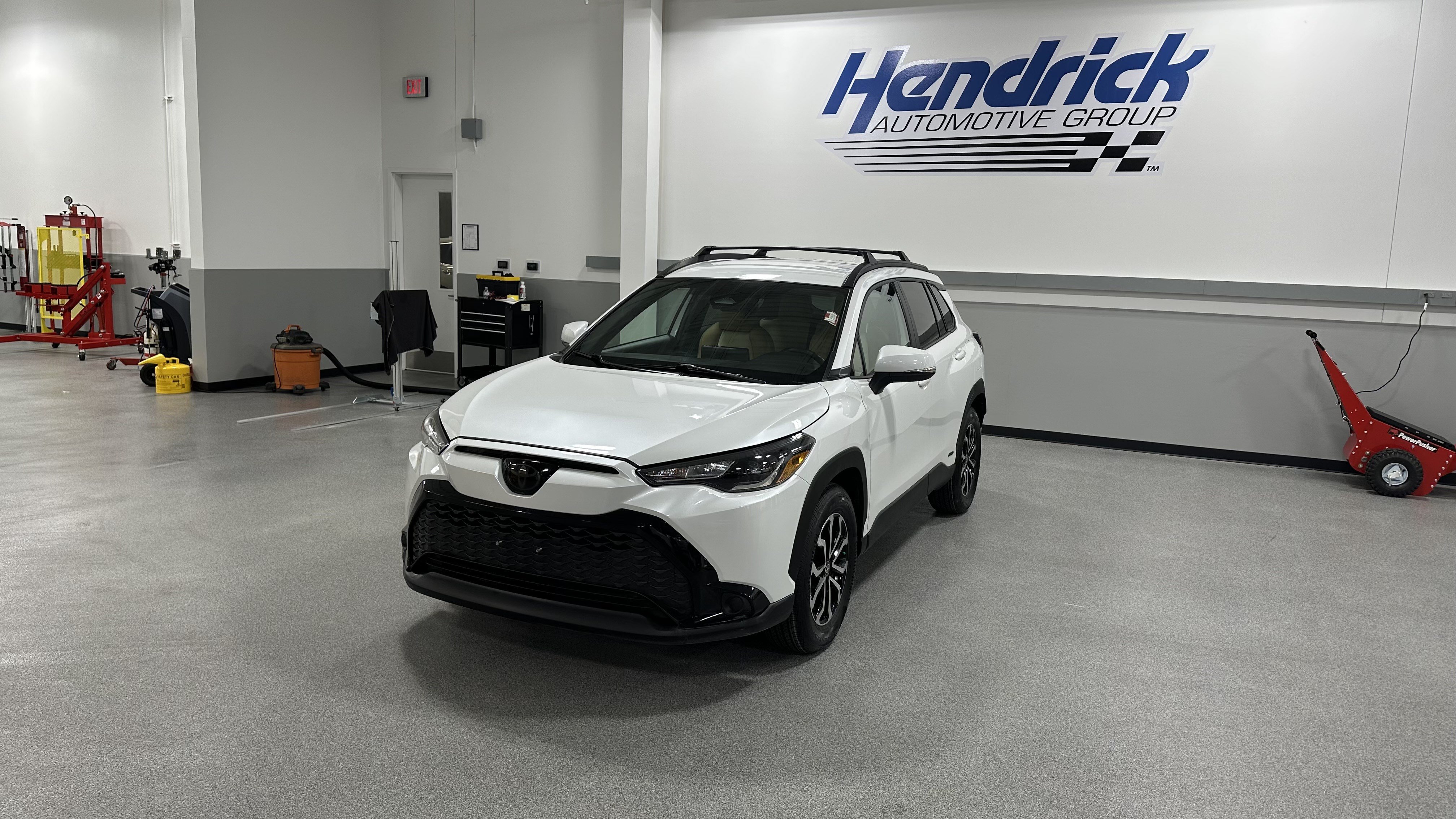 Used 2024 Toyota Corolla Cross Hybrid SE SUV