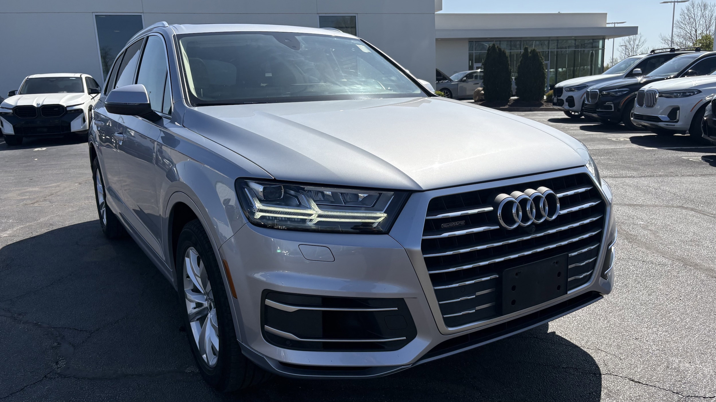 Used 2019 Audi Q7 Premium Plus with VIN WA1LAAF76KD044546 for sale in Kansas City