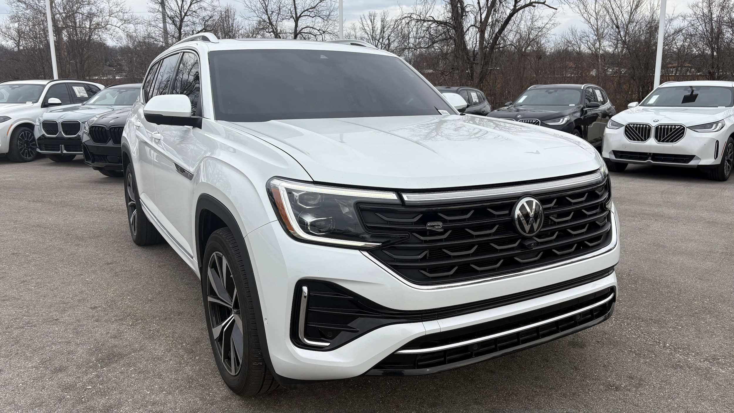 Used 2024 Volkswagen Atlas SEL Premium R-Line with VIN 1V2FR2CA8RC518030 for sale in Kansas City